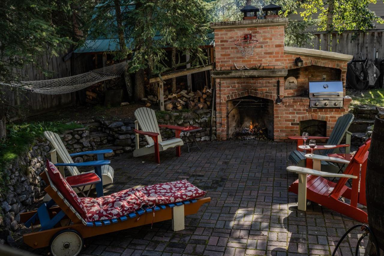 The Craftsman House Bed and Breakfast Bragg Creek Esterno foto